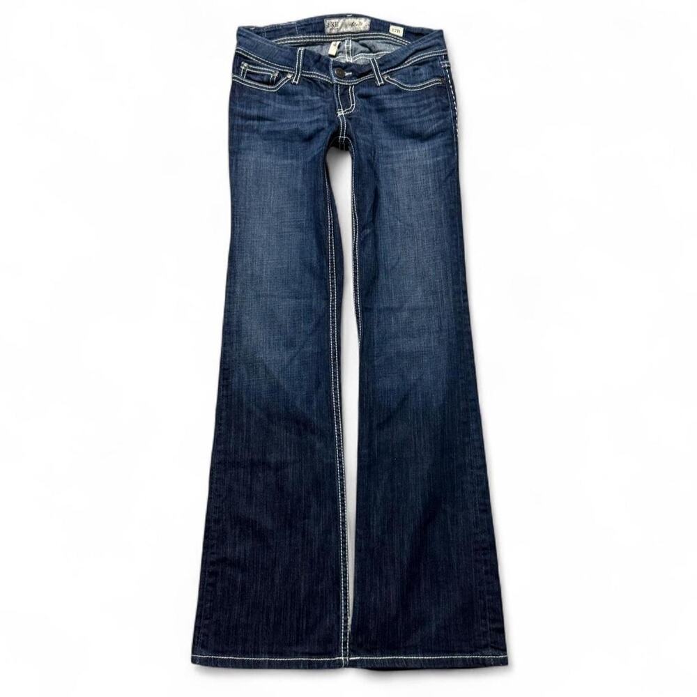 2000s vintage ultralow dark